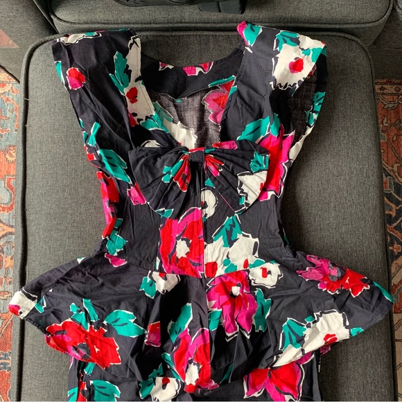 Vintage Peplum Dress - Picture 12 of 13